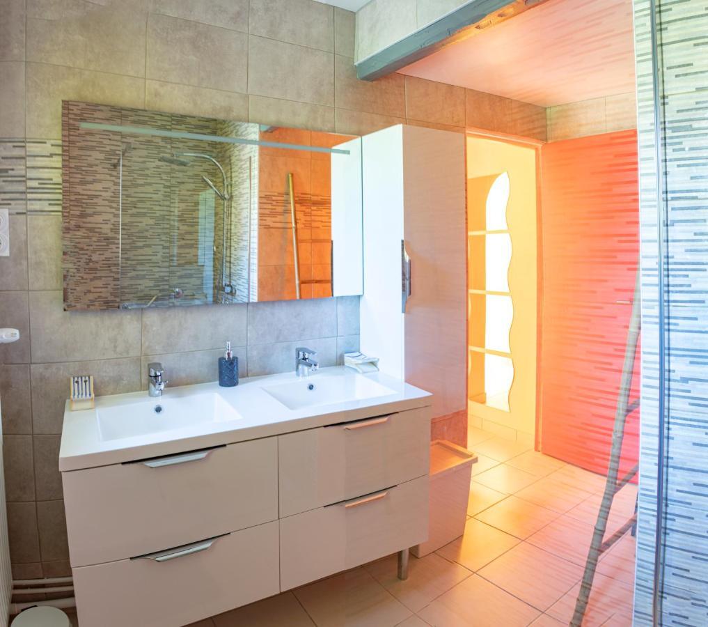 Paisible Maison Entiere 140M2 Avec Veranda Vue Sur La Campagne Renwez Exterior foto